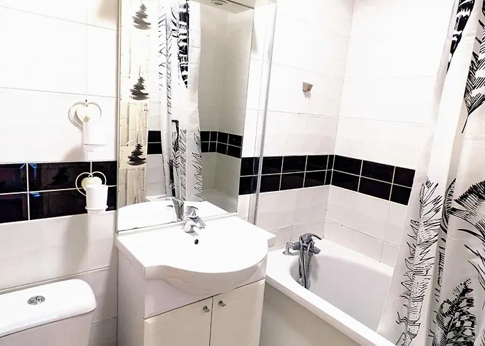 公寓 Le Petit Nid, T2 Rez De Jardin Avec Parking - Et Commerces A 15 A Pied 滨海维莱