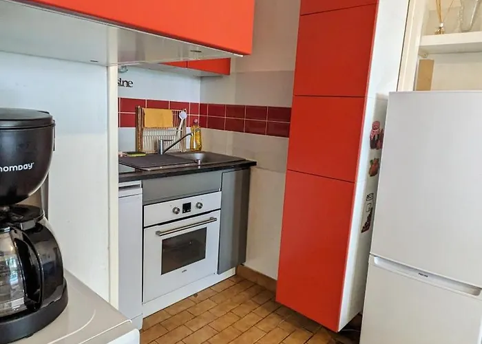 Appartamento Le Petit Nid, T2 Rez De Jardin Avec Parking - Et Commerces à 15 à Pied *